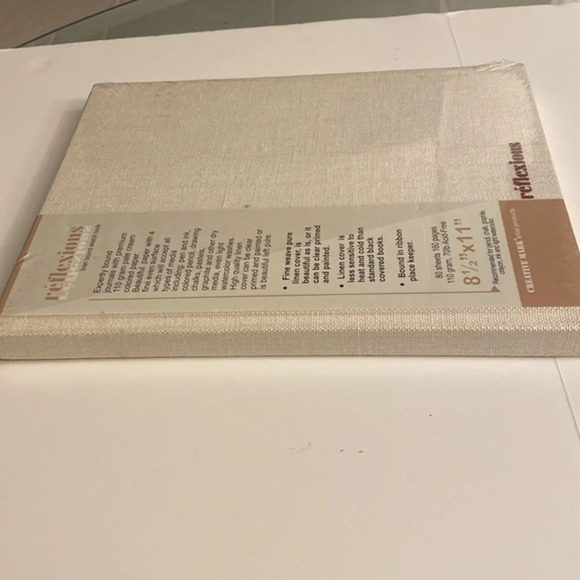 NWT Expertly Bound Linen Journal, NEW - Picture 7 of 8